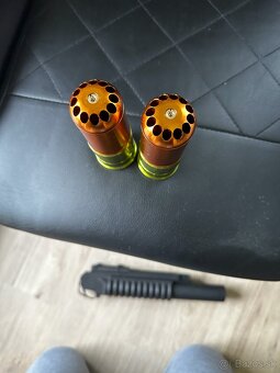 Predám airsoft Granátomet E&C Celokovový 40mm M203 - 4