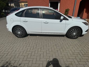 Ford focus mk2 facelift 1.6 benzín 74kw - 4