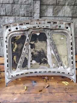 BMW E30 predná a zadná kapota - 4