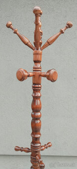 Vešiak drevený vintage. - 4