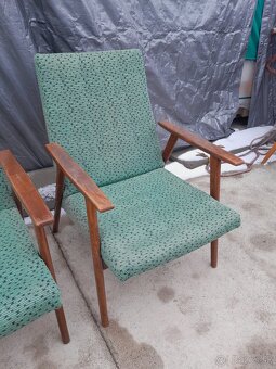 Predám kreslá cena spolu 100€ - 4