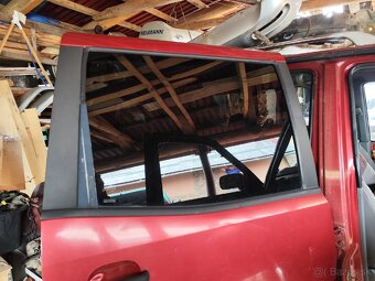 Sklá na Nissan Terrano - 4