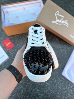 Christian Louboutin - 4