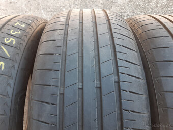 235/50 R20 -letné - 4