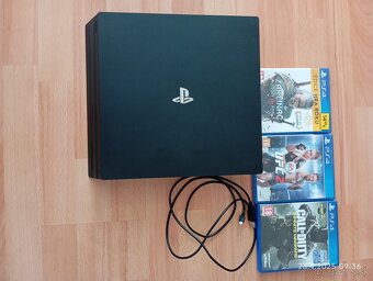 PS4 Pro 1TB - 4