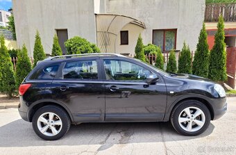 Nissan Qashqai 2.0 Tekna 4x4 + video - 4