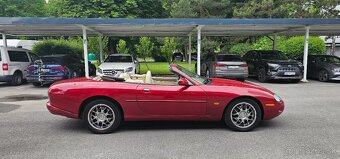 Jaguar XK8 V8 Convertible - 4