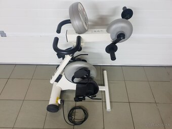Rehabilitačný bicykel Motomed Viva2 na ruky nohy - 4