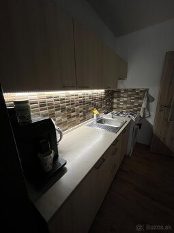 Kuchynská linka - 4