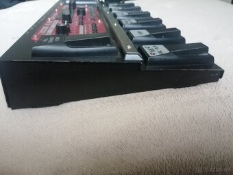 Boss RC 300 looper s manuálom - 4