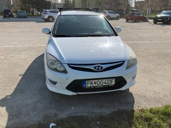 Hyundai i30 1,4 benzín 80kw, r.v. 2011 - 4