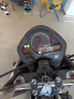 Honda Hornet 600 CBF - 4