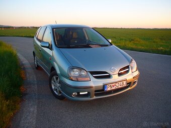 Nissan Almera Tino - 4