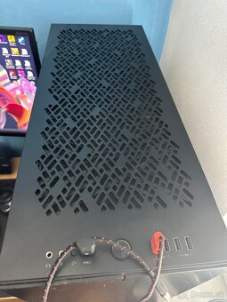 Fractal Design Define 7 XL Čierna + Flex 2 - 4