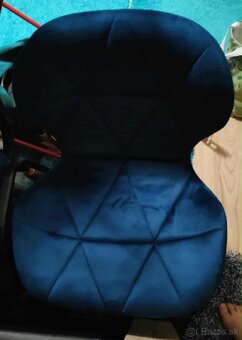 Výpredaj z bytu - 4