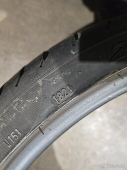 Letné Pneu Pirelli Pzero 225/35 R19 - 4