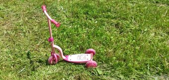 Predám detskú kolobežku Hello Kitty - 4