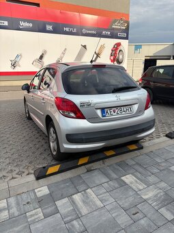 Peugeot 207 - 4