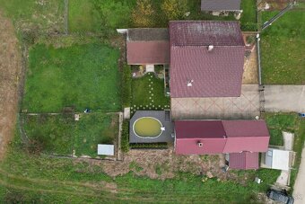 Na predaj ponúkame priestranný 4 - izbový dom v D.Trhovišti - 4