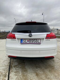 Opel Insignia ST 2.0cdti 118kw AT 4x4 rv 9/2011, 290 000km - 4