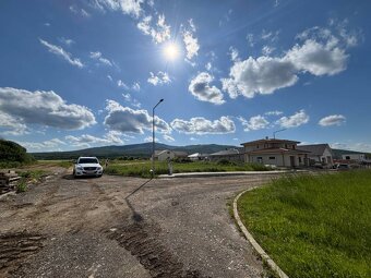 Na predaj stavebný pozemok 700 m2, Trenčianske Jastrabie - 4
