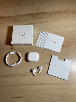 AirPods 3 - 4