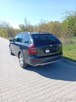 Škoda Octavia Combi 4x4 Scout - 4