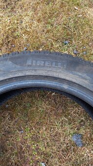 275/45 R21 - 4