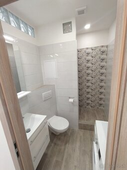 1-izbový zrekonštruovaný, plne zariadený byt s balkónom - 4