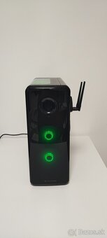 PC: AMD Ryzen 7 3700X, GTX 1650, 32GB RAM, SSD - 4