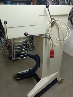 Predám mixér - 4