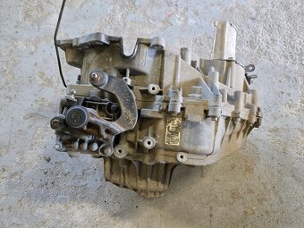 Prevodovka 6-stupňová mondeo 2.5T - 4