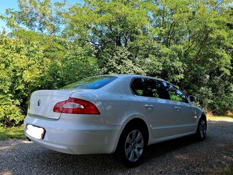 Škoda Superb 2.0Tdi Elegance 2013 - 4