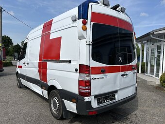 Mercedes-Benz Sprinter 2.2 CDI Sanitné vozidlo - automat - 4