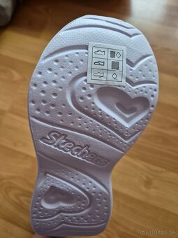 Skechers blikajúce čižmy Heart Lights - Heart Sivá / Striebo - 4