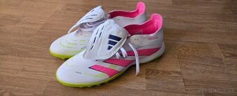 Turfy Adidas Predator - 4