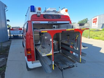 FORD TRANSIT POŽIARNÍCKE AUTO 9 MIESTNE - 4