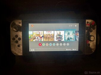 Nintendo Switch - 4