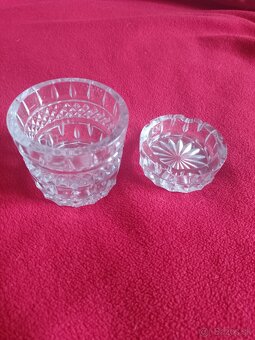 Zásobník na cigy+ popolník. - 4