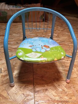 Detska stolicka, stolik, hracky, gumaky,  … - 4