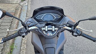 Predám Honda Pcx 125 vo výbornom stave - 4