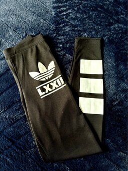 Legíny Adidas Berlin Logo - 4