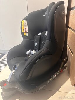 Predám autosedačku Britax Römer Dualfix M Plus - 4