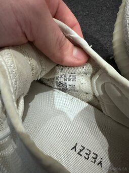 Predám Yeezy 350v2 Bone - 4