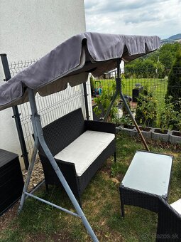 Záhradné sedenie so strieškou - 4