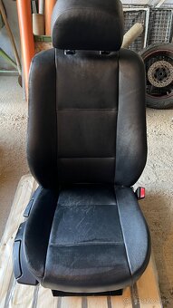 BMW e46 sedačky + tapce - 4