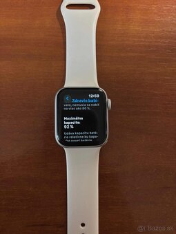 Apple Watch Series 6 (GPS + Cellular) – 40 mm – strieborno-b - 4