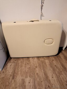 Skladaci masážny stôl - 4