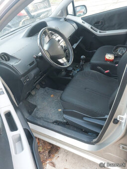 Rozpredám Toyota Yaris - 4