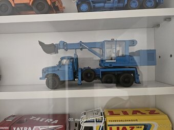 Kultovni nákladáky minulé éry 1:43 - 4
